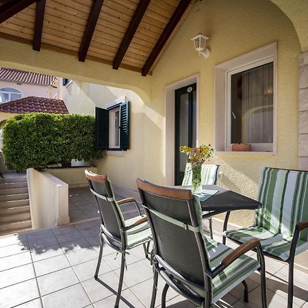 Apartmani Filipic Bol Luaran gambar