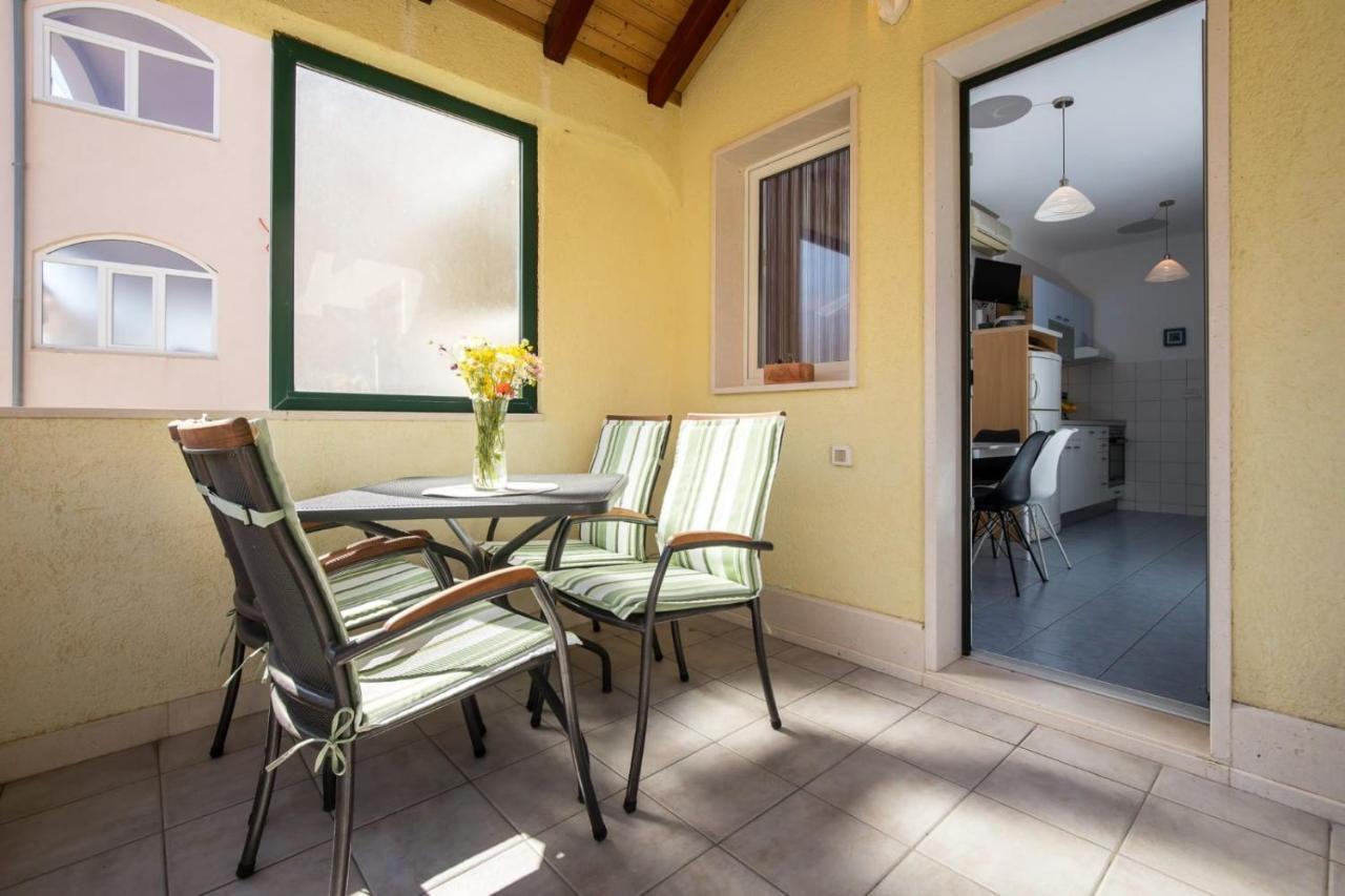 Apartmani Filipic Bol Luaran gambar