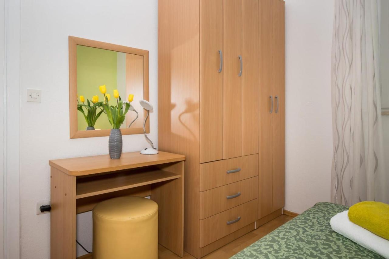 Apartmani Filipic Bol Luaran gambar