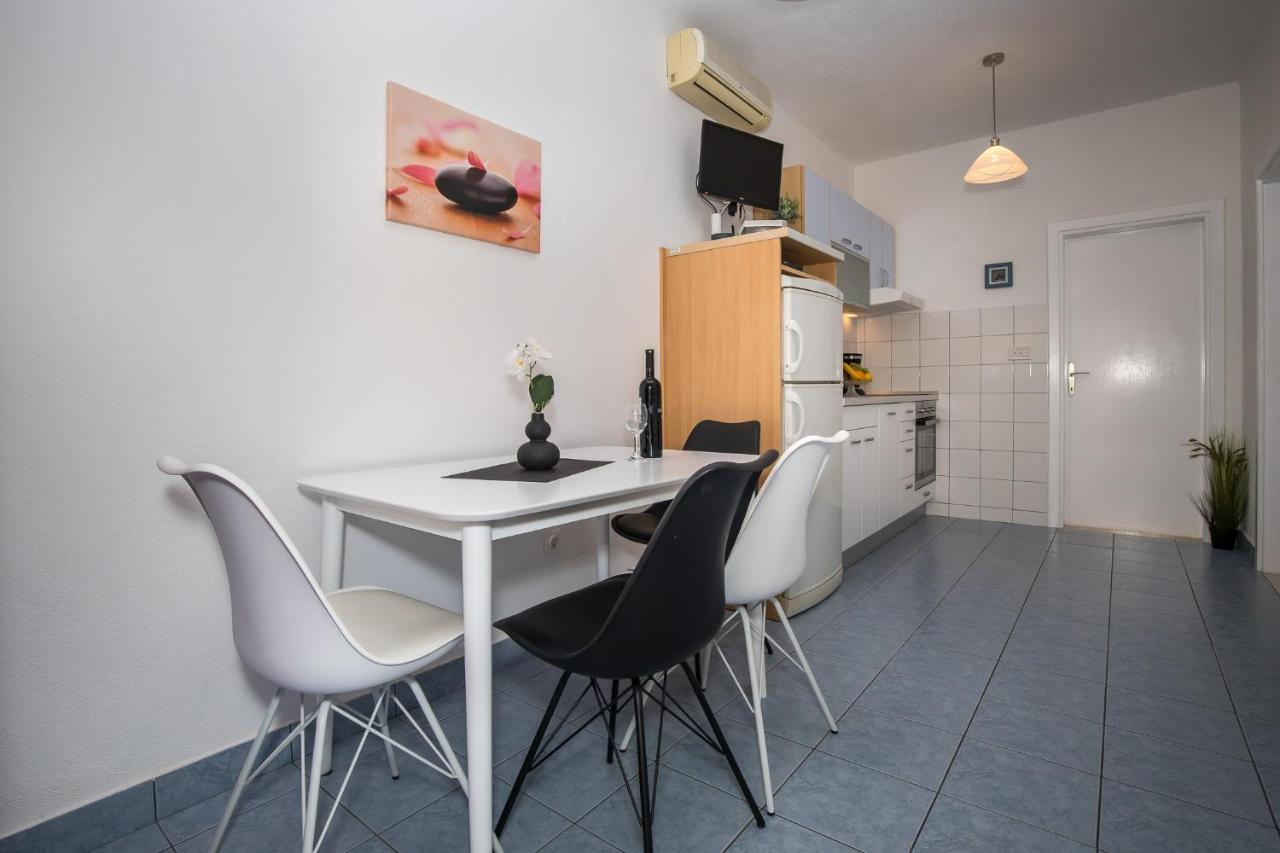 Apartmani Filipic Bol Luaran gambar