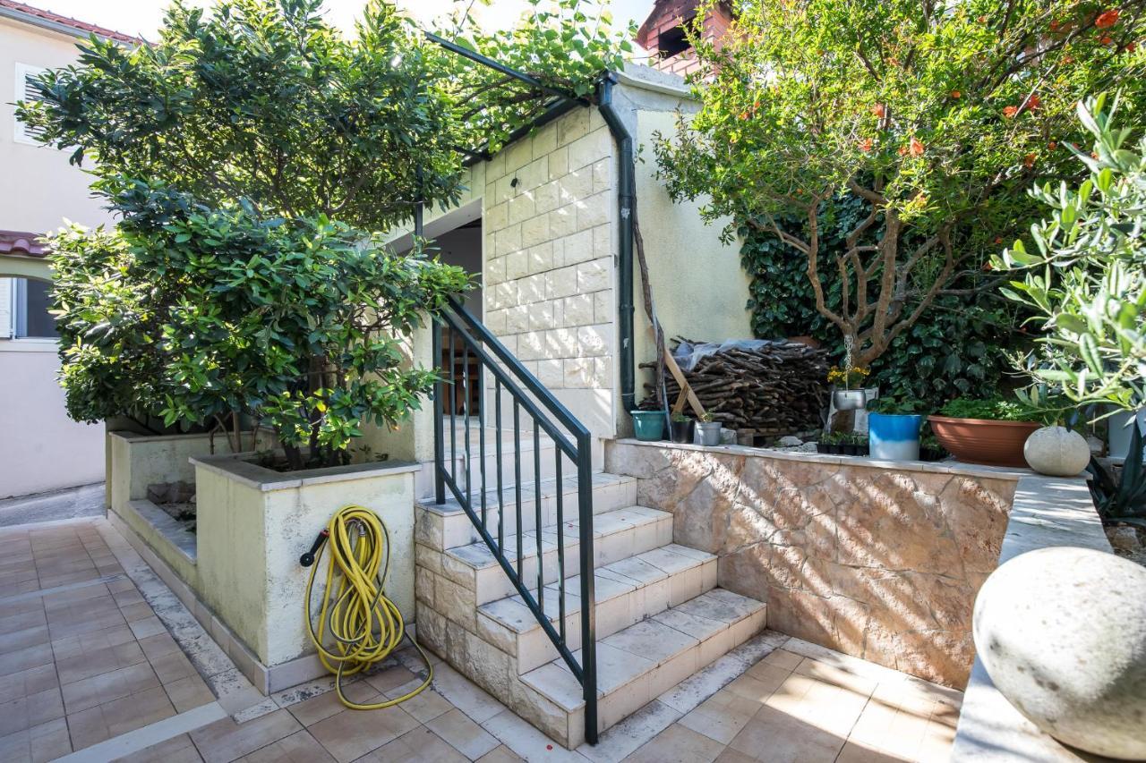 Apartmani Filipic Bol Luaran gambar